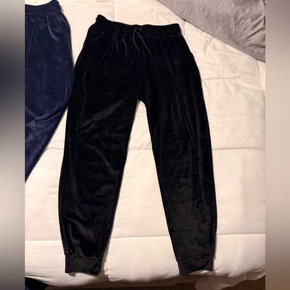 Two Pair of Velvet Jogger Pants Navy and Black XL - Picture 3 of 8